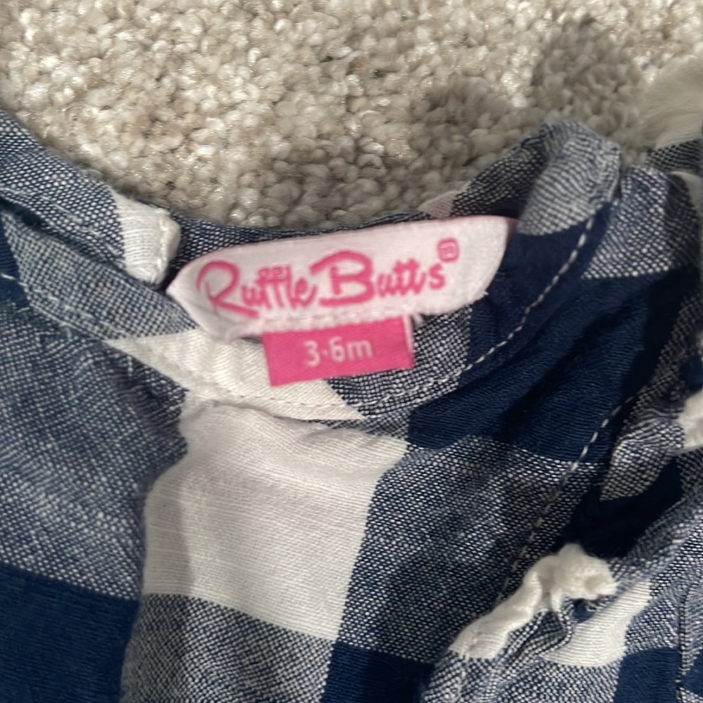 Ruffle Butts - Picture 2 of 4